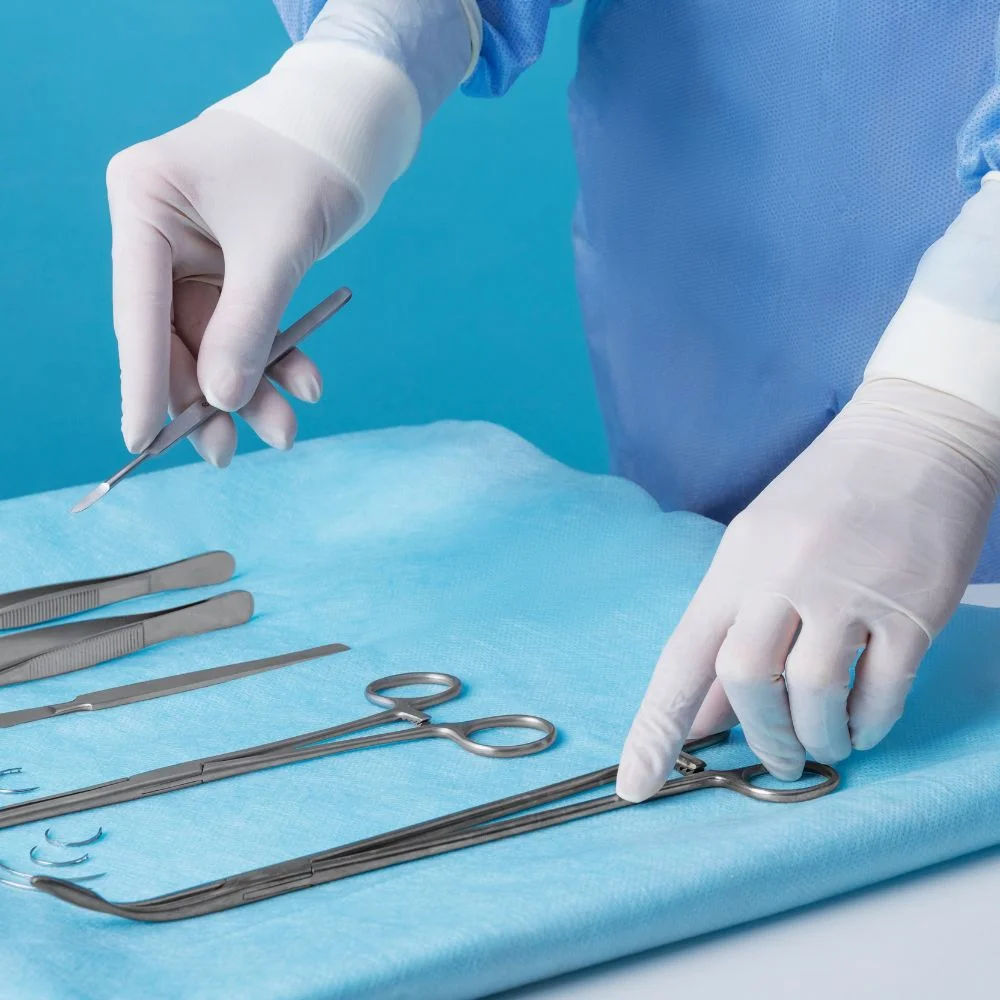 medic-holding-tray-instruments